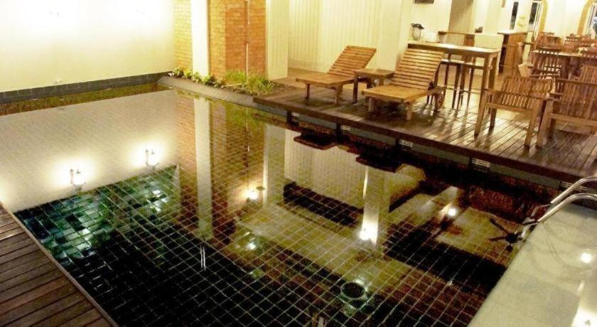 Baan Pimpisa Hotell Bang Sare Eksteriør bilde